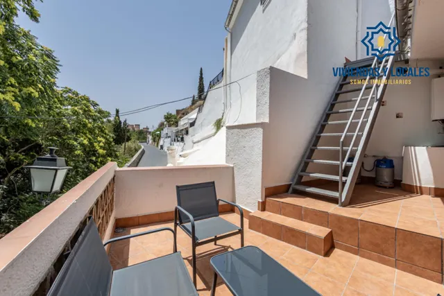 Casa reformada en el Camino del Sacromonte — 28
