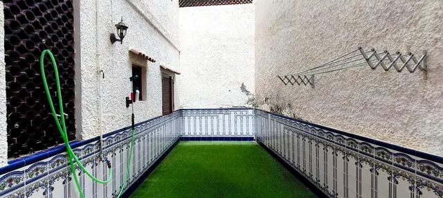 ¡Espacio para todos! Gran planta baja con porche y parking — 14
