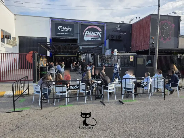 Pub en funcionamiento | 6.000 € netos/mes | licencia definitiva | Valencia — 7