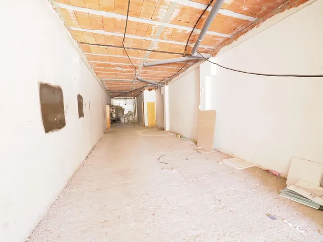 SE VENDE LOCAL COMERCIAL EN SABADELL - foto 4