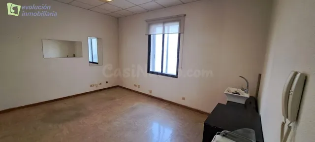Oficina en alquiler en zona céntrica de negocios de Burgos. - foto 2