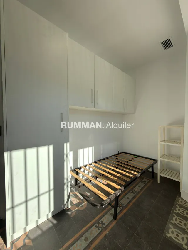 APARTAMENTO DE CUATRO DORMITORIOS — 5