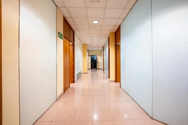 OFICINA - MATARÓ (CENTRE) — 26