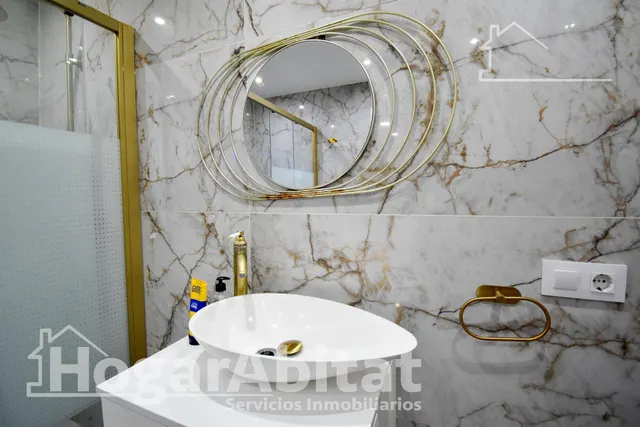 CASA REFORMADA Y MUY BONITA CON TRASTERO Y TERRAZA — 38