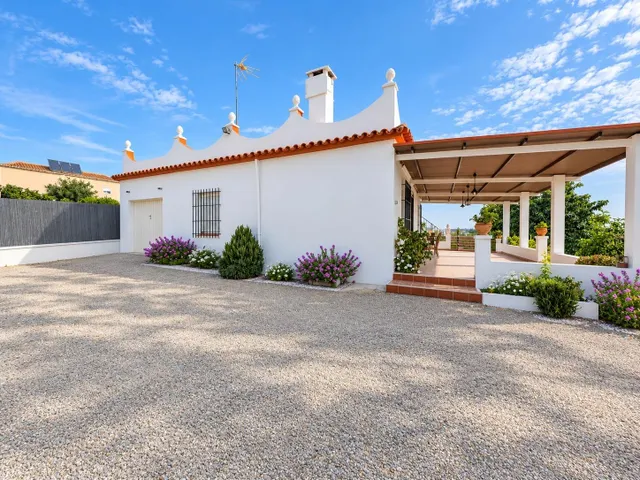 Finca rústica en exclusiva con piscina, huerta y vistas al mar en La Cala Alta — 23