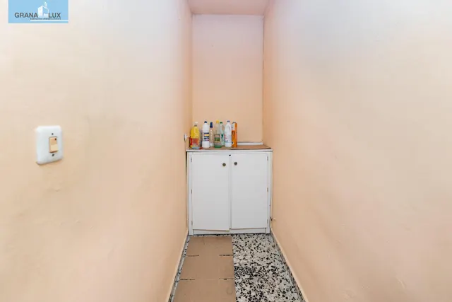 Local + vivienda en Avda. Cadiz — 13