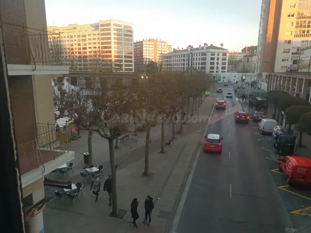 OFICINA EN ALQUILER EN EL FEYGON BURGOS!!! - foto 2