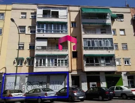 Local comercial avda. valvanera 96 — 15