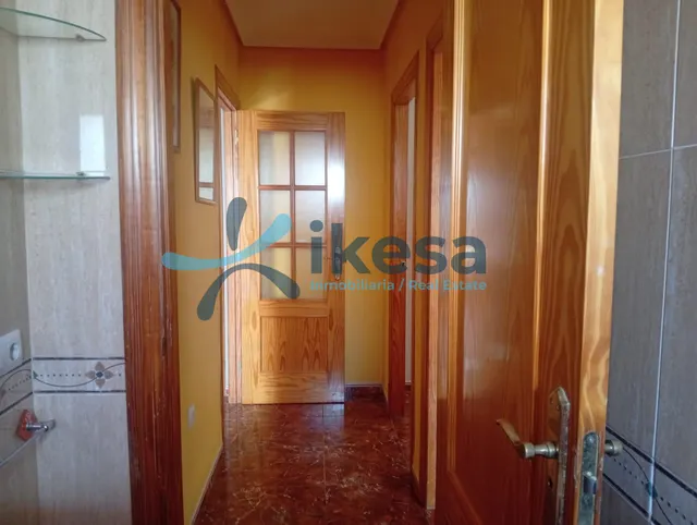 Atractivo Piso de 2 habitaciones en El Ejido Sur — 7