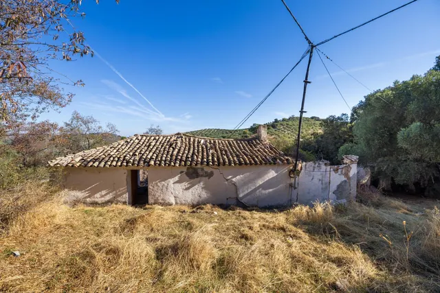 En uno de los pueblos más bonitos de España, finca ideal para rehabilitar y usar como alojamiento turístico — 21