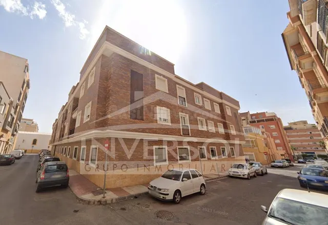 VIVIENDA EN CALLE SIERRA ALMAGRERA - foto 2