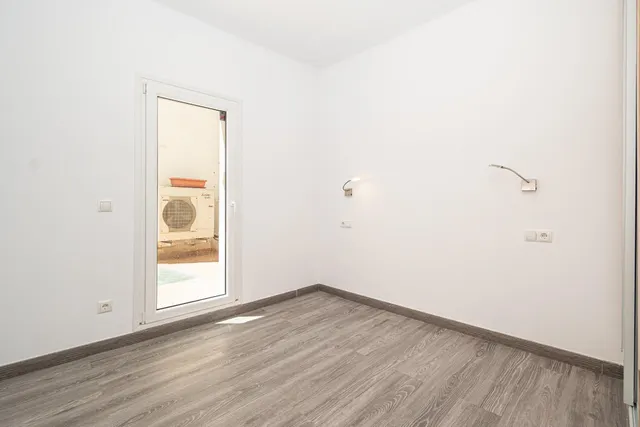 Magnífico primer piso reformado con terraza — 19