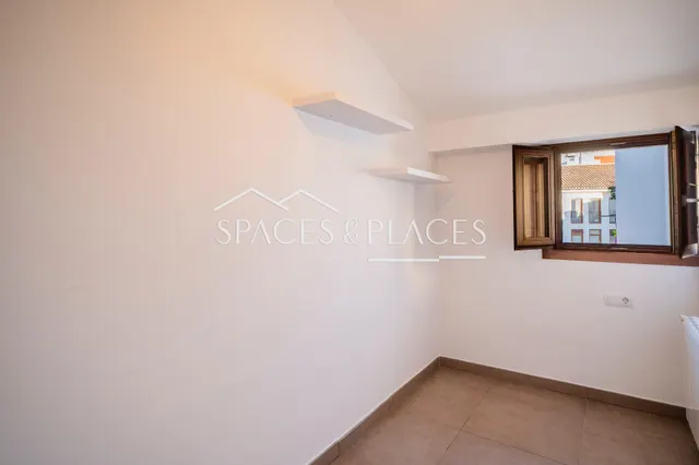 Piso de 2 dormitorios con piscina y garaje junto — 20