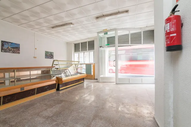LOCAL EN VENTA EN CALLE FILET DE FORA — 11