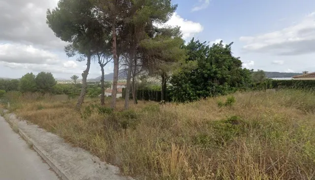 OPORTUNIDAD ÚNICA !! SOLAR PLANO EN VENTA EN JÁVEA CON PROYECTO Y LICENCIA DE construcción !! — 4