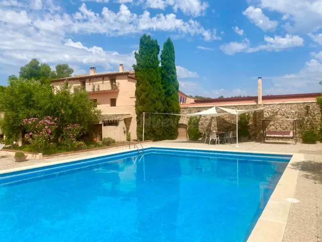 Exclusiva finca con masía, hotel, bodegas y 83 ha de terreno en el Priorat — 4