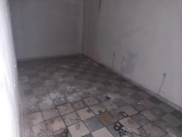 Planta baja de un edificio de 2 plantas — 6