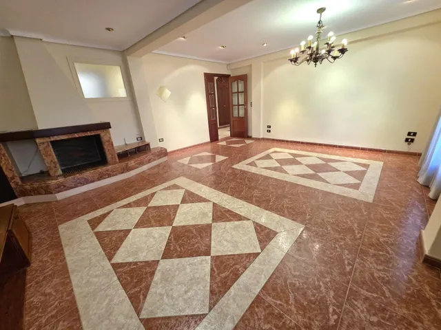 Amplia vivienda reformada en el corazón de Castellón - foto 2