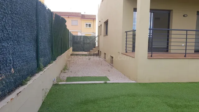 Casa unifamiliar en Garrigàs, (Alt Empordà) - foto 3
