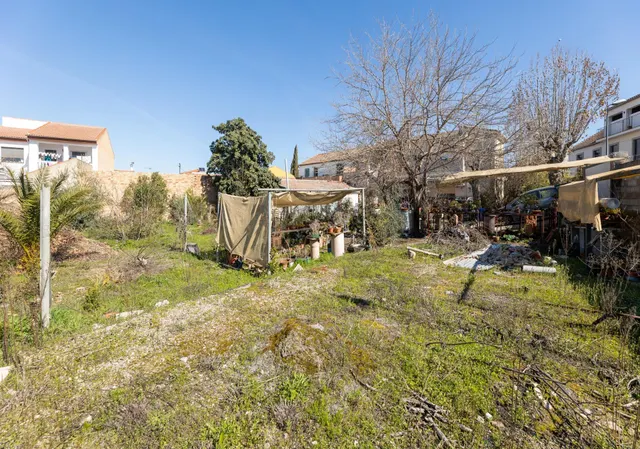 Casa en esquina con amplios espacios en Belicena, Vegas del Genil — 27