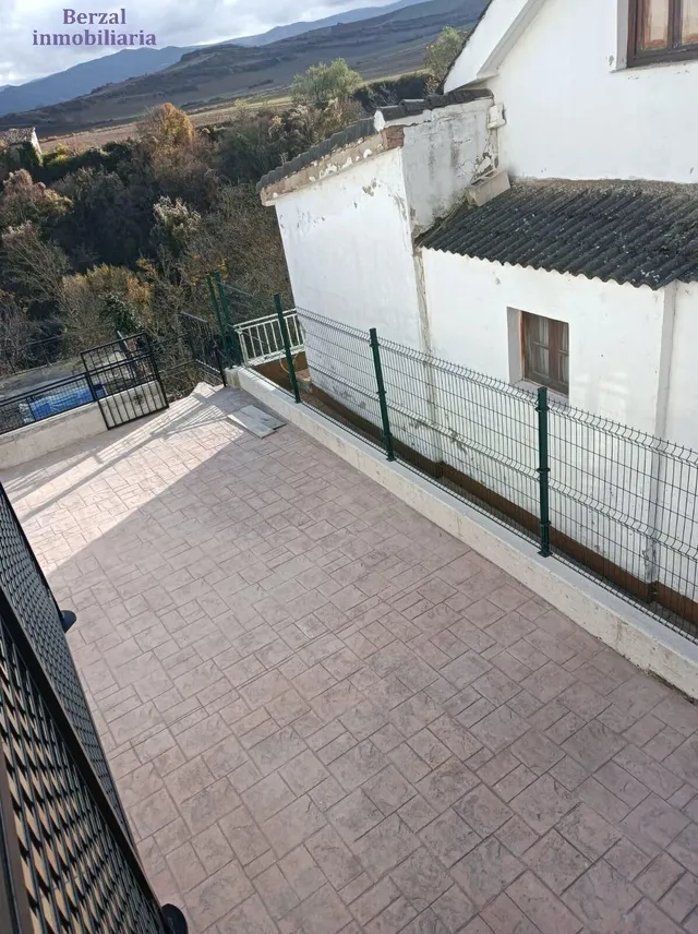 Casa para entrar a vivir de 99 metros  mas 16 metros de bodega con asador  en Matute - La Rioja — 6