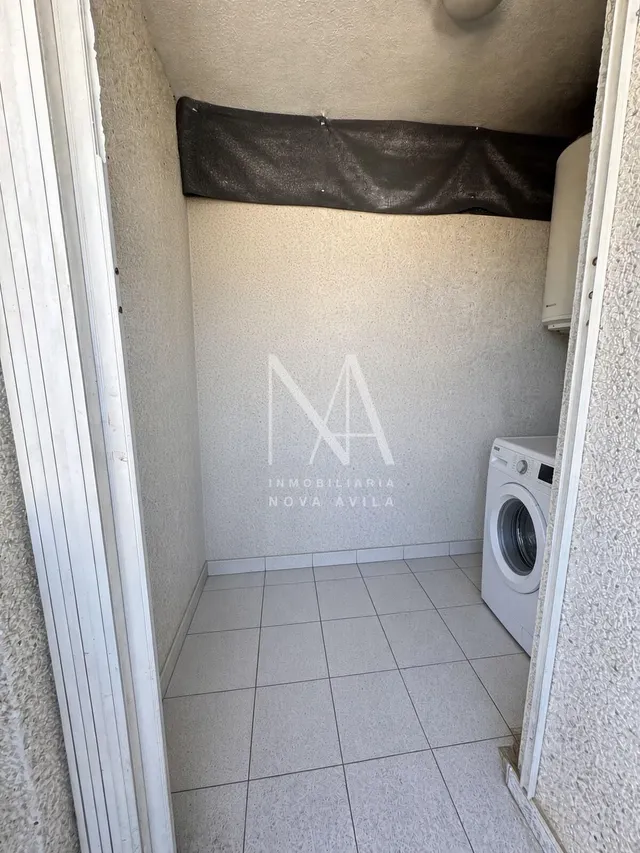 SEGUNDO PISO CON ASCENSOR ZONA LAS MARAVILLAS — 30