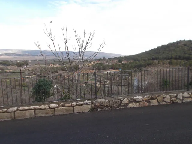Terreno urbano en Biar, en la ladera del Castillo-PROMOCIÓN DE ADOSADOS!! — 7