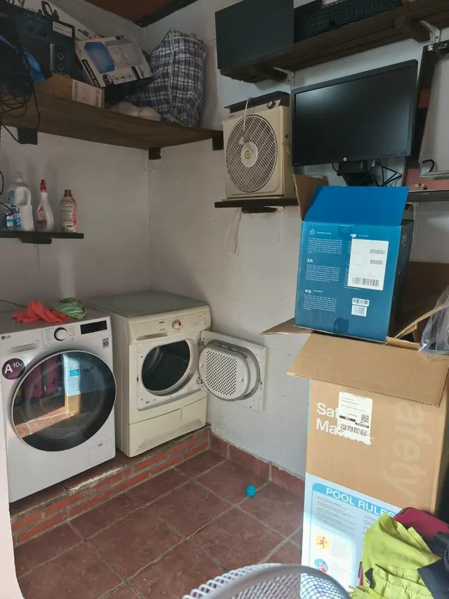 Casa pareada con piscina privada en zona tranquila — 23