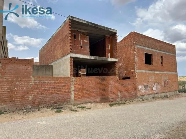 Venta de Casas Adosadas en construcción (WIP) en La Albuera  - foto 5