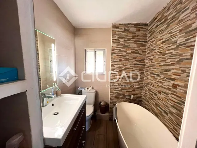 Piso reformado en Bda. Los Ángeles - Barrio Alto — 9