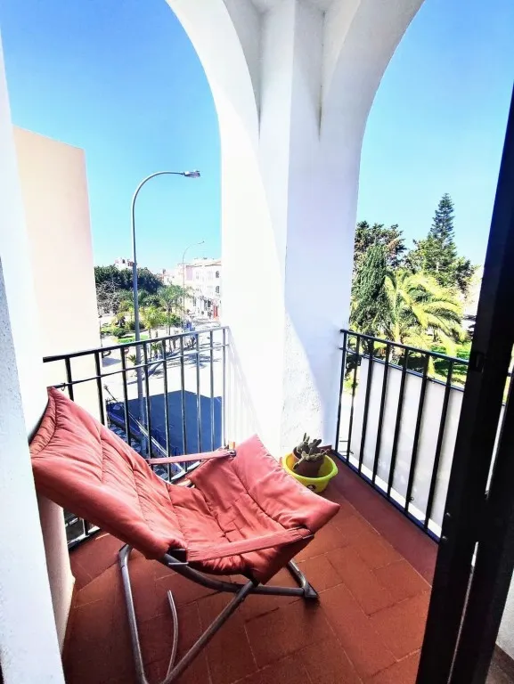 Piso muy luminoso y espacioso con alto potencial de rentabil - foto 4