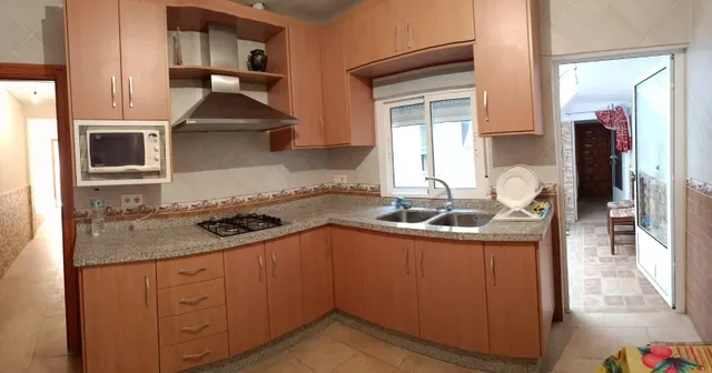 CASA FAMILIAR EN FINES ( ALMERÍA) DE 7 habitaciones. — 13