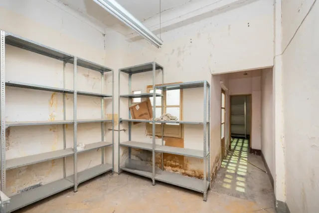 A LA VENTA EDIFICIO EN PLAZA BIB-RAMBLA — 15