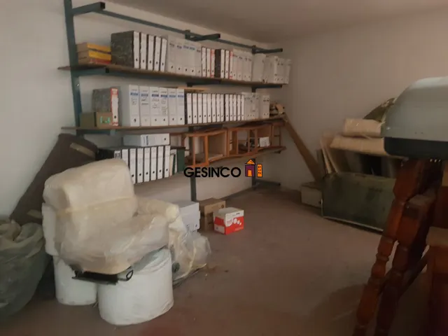 LOCAL COMERCIAL EN VENTA O ALQUILER — 2
