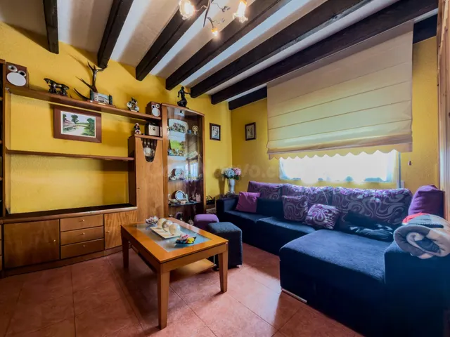CHALET PAREADO EN VENTA CON TERRAZA EN VILLAFUFRE - foto 4