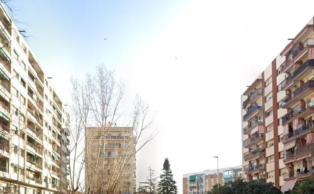 PISO EN RUBI