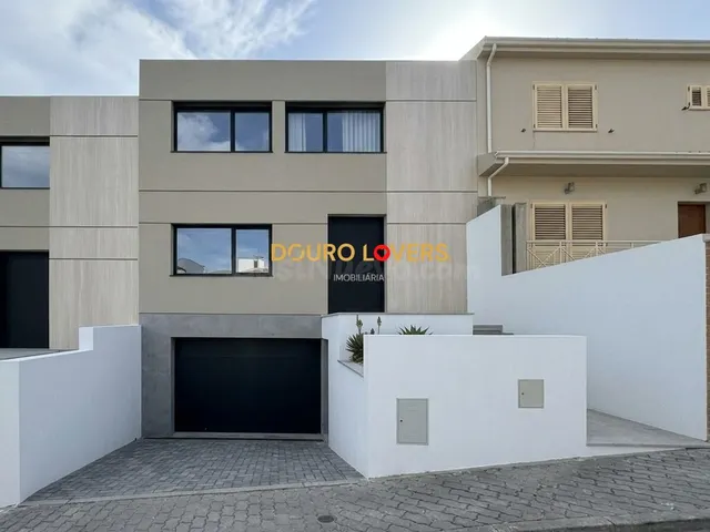 Adosado 3 habitaciones 248m² en venta - Fregim - foto 3