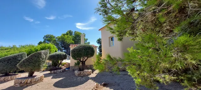 Chalet en venta en Les Tres Cales — 49
