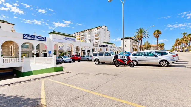 Exclusivo piso todo exterior en Laguna Beach, Torrox — 14