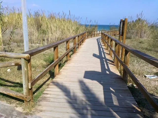 SUEÑOS Y AMANECERES EN PRIMERA LÍNEA DE MAR — 36