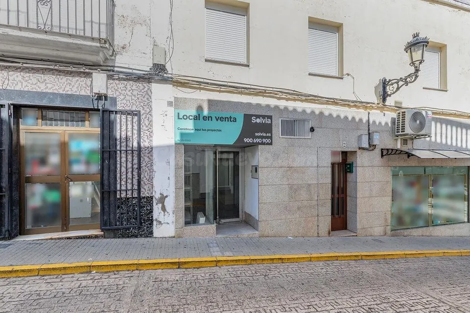 Local comercial 49m² en venta - Extremadura