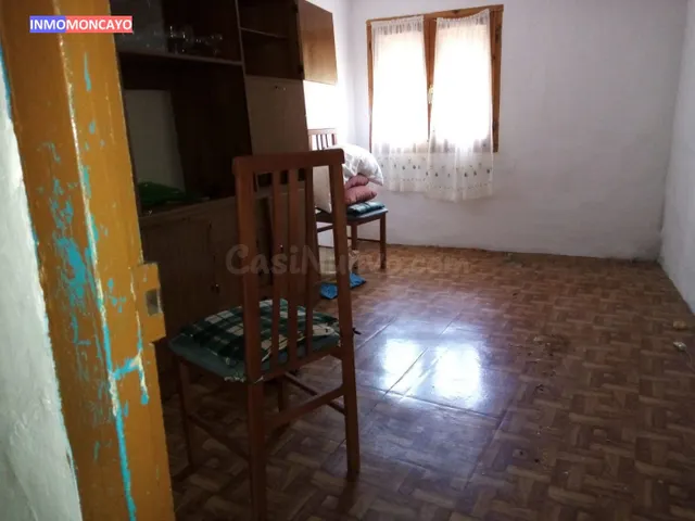 SE VENDE CASA EN TARAZONA - foto 2