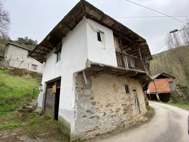 Casa para reformar en Cabeza de Campo. — 2