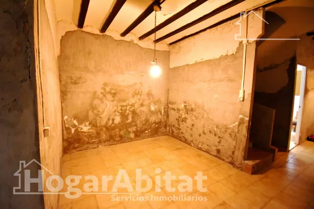 AMPLIA CASA CON TERRAZA Y BALCÓN PARA HACER A TU GUSTO — 21