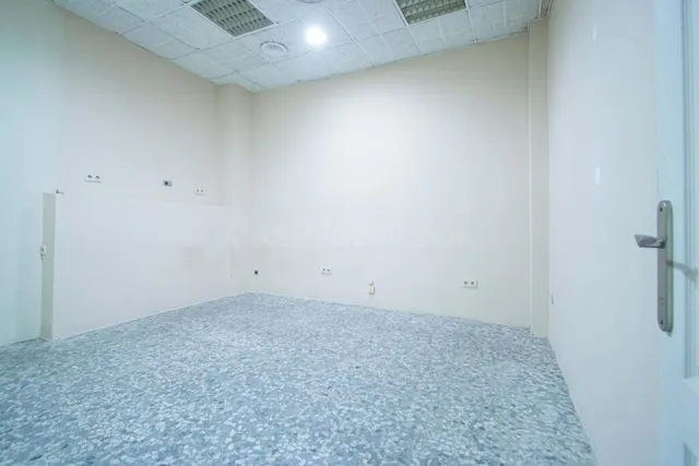 Magnifico local comercial en La Resolana!!!! - foto 4