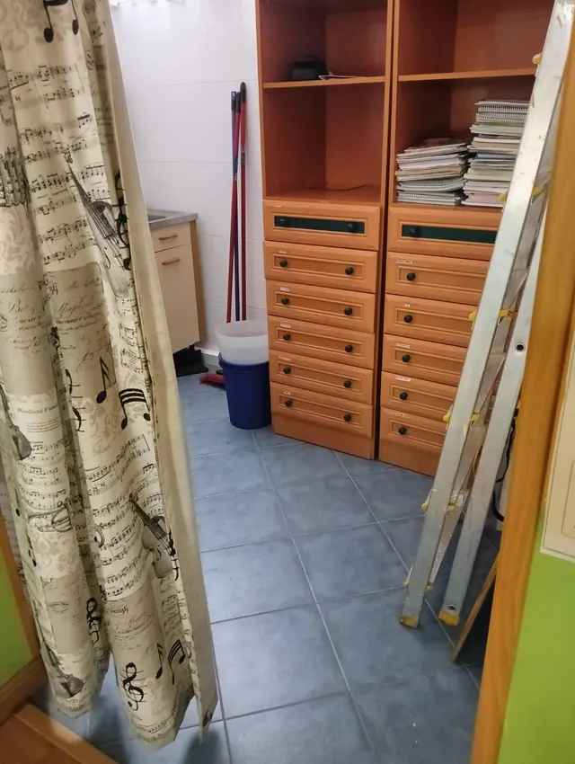 Se vende coqueto local en el Nuevo  Cáceres — 20