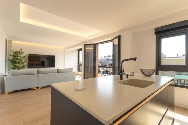 ✨ Exclusiva Vivienda de Lujo Reformado y lista para entrar a - foto 5