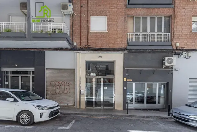 AMPLIO PISO JUNTO GRAN CAPITAN — 28