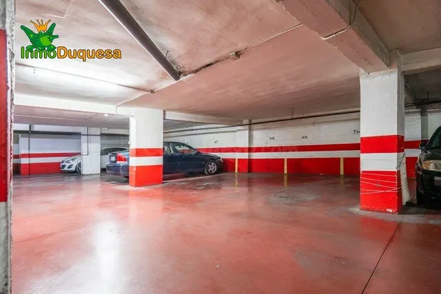 3 PLAZAS DE APARCAMIENTO juntas en Pedro Antonio de Alarcón. — 8