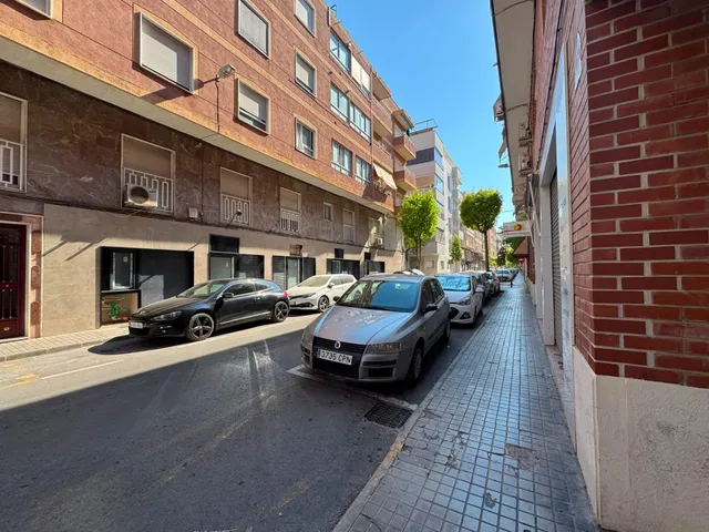 PLAZA DE GARAJE EN VENTA EN ELCHE CENTRO – EDIFICIO LA ZAPAT - foto 3